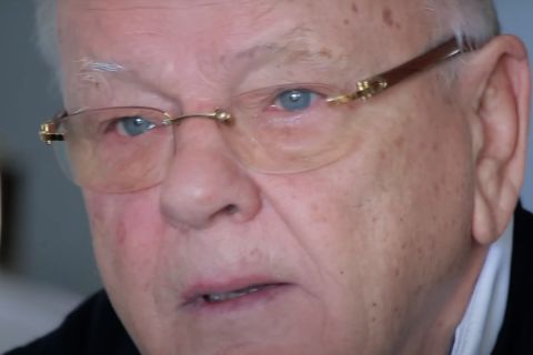 Ο Ντούσαν Ίβκοβιτς σε στιγμιότυπο από τη συνέντευξη που έδωσε στο SPORT24 για τον Δημήτρη Μητροπάνο