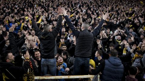 AEK: Τα καλύτερα "κλικ" από τη συνάντηση Βράνιες - οργανωμένων