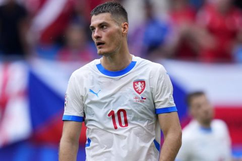 Czech Republic's Patrik Schick reacts after Georgia's Georges Mikautadze scored the opening goal from the penalty spot during a Group F match between Georgia and the Czech Republic at the Euro 2024 soccer tournament in Hamburg, Germany, Saturday, June 22, 2024. (AP Photo/Petr David Josek)