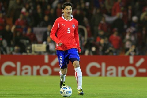 


08 de Julio 2011/MENDOZA 
Partido válido por el grupo C de Copa América entre las selecciones de Chile vs Uruguay jugado en el estadio Malvinas Argentina de Mendoza. En la imagen Pablo Contreras.
 FOTO:RODRIGO SAENZ/AGENCIAUNO 