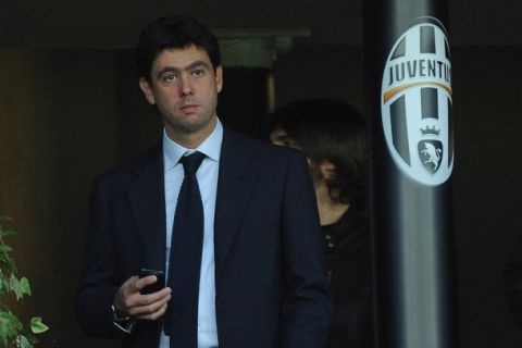 TURIN, ITALY - MAY 09:  Juventus FC president Andrea Agnelli looks on prior to the Serie A match between Juventus FC and AC Chievo Verona at Olimpico Stadium on May 9, 2011 in Turin, Italy.  (Photo by Valerio Pennicino/Getty Images)