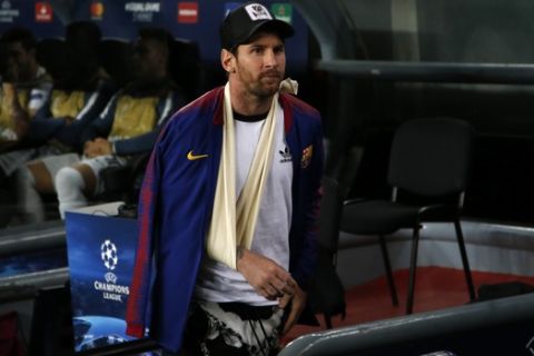 Barcelona forward Lionel Messi stands at the bench of his team prior to the Champions League, Group B soccer match between Barcelona and Inter Milan, at the Nou Camp in Barcelona, Spain, Wednesday, Oct. 24, 2018. (AP Photo/Emilio Morenatti)