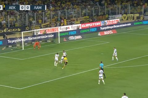 ΑΕΚ - Λαμία: Ο Άμραμπατ εκτέλεσε το πλάγιο στην πλάτη της άμυνας και ο Λιούμπιτσιτς έκανε το 1-0