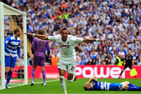 Bildnummer: 07944730  Datum: 30.05.2011  Copyright: imago/BPI
Scott Sinclair of Swansea City celebrates his 2nd goal making it 0-2 BPI_89B17D2E041409275E3BB5 PUBLICATIONxNOTxINxUKxFRAxNEDxESPxSWExPOLxCHNxJPN ; England Play off Playoff Football League Championship x0x xdp 2011 quer Football 

Image number 07944730 date 30 05 2011 Copyright imago BPI Scott Sinclair of Swansea City Celebrates His 2nd Goal Making It 0 2 BPI_89B17D2E041409275E3BB5 PUBLICATIONxNOTxINxUKxFRAxNEDxESPxSWExPOLxCHNxJPN England Play Off Playoff Football League Championship x0x  2011 horizontal Football  