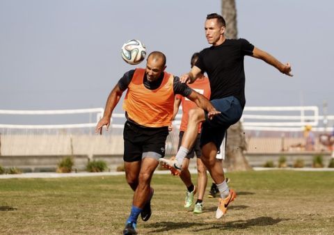 Steve Nash in Manhattan Beach, CA  on March19, 2015.  (Photo by Jed Jacobsohn/The Players Tribune)