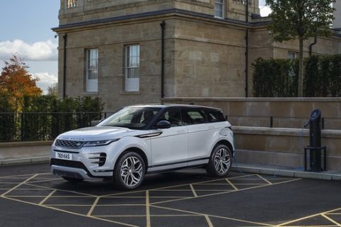 Έρχονται τα plug-in hybrid Evoque και Discovery Sport