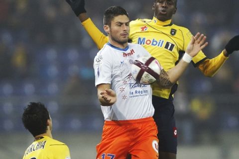 Lionel Zouma (Sochaux) contre Olivier Giroud (Montpellier)