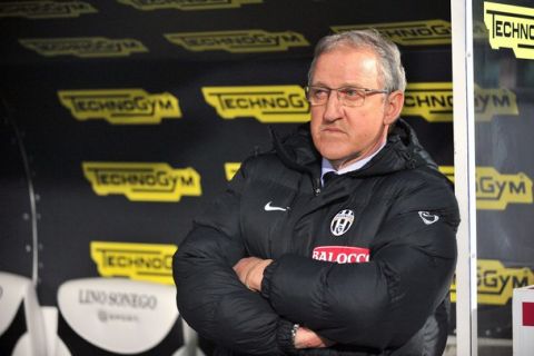 CESENA, ITALY - MARCH 12: Luigi Del Neri coach of Juventus looks on during the Serie A match between AC Cesena and Juventus FC at Dino Manuzzi Stadium on March 12, 2011 in Cesena, Italy.  (Photo by Roberto Serra/Getty Images)