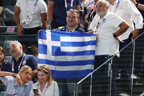 Ο Πύρρος Δήμας στις εξέδρες, για να παρακολουθήσει την προσπάθεια του Λευτέρη Πετρούνια στον τελικό των κρίκων