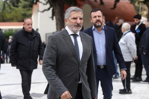 Ο Γιώργος Πατούλης στην κηδεία του Νίκου Σαργκάνη