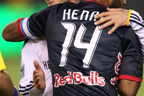 CARSON, CA - NOVEMBER 03:  Thierry Henry #14 of the New York Red Bulls and David Beckham #23 of the Los Angeles Galaxy hug before playing in their Western Conference Semifinal at The Home Depot Center on September 9, 2011 in Carson, California.  (Photo by Stephen Dunn/Getty Images)