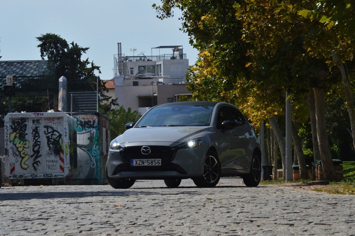 Δοκιμή του Mazda 2 Homura Aka 90ps