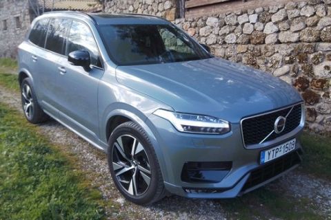 Οδηγούμε το Volvo XC90 στην ήπια υβριδική έκδοση