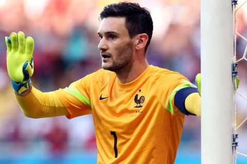 SALVADOR, BRAZIL - JUNE 20:  Hugo Lloris of France  gestures  during the 2014 FIFA World Cup Brazil Group E match between Switzerland and France at Arena Fonte Nova on June 20, 2014 in Salvador, Brazil.  (Photo by Adam Pretty/Getty Images)