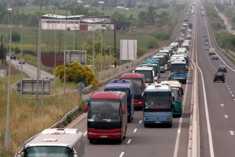 Ντου σε πούλμαν με οπαδούς του ΠΑΟΚ