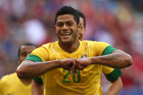 Hulk comemora seu gol contra a Dinamarca. 26 de Maio de 2012. MOWA PRESS