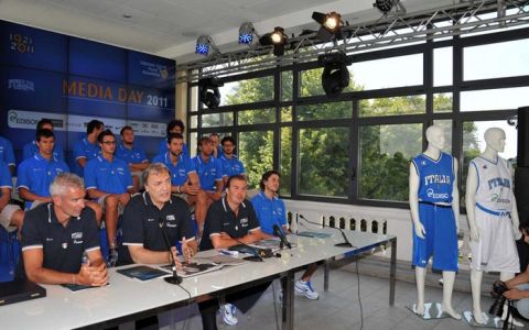 MILANO 18 LUGLIO 2011
BASKET MEDIA DAY NAZIONALE ITALIANA MASCHILE
NELLA FOTO PIANIGIANI
FOTO CIAMCAST