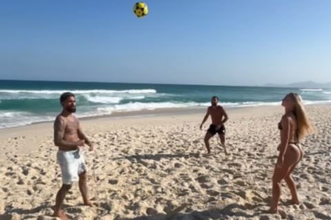 Αλίσα Λέμαν και Ντόουγκλας Λουίζ έπαιξαν beach soccer