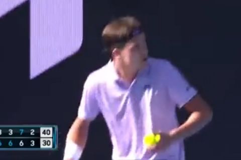 Australian Open: Μεγάλο μπαλάκι έσκασε την ώρα αγώνα και προκάλεσε στιγμιαίο πανικό