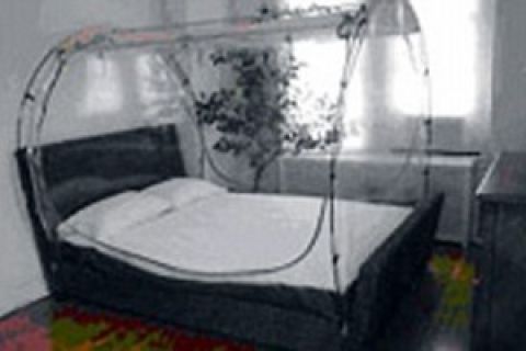 webgrab http://www.altitudecentre.com/our_products/s_concept.htm

sleeping tent
low res