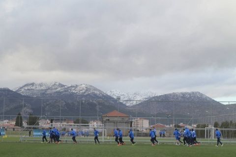 Μέσα ο Μάσα, εκτός ο Κουρμπέλης 