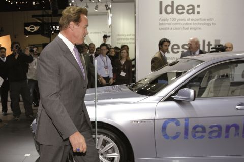 BMW Hydrogen Tech-Arnold Schwarzenegger