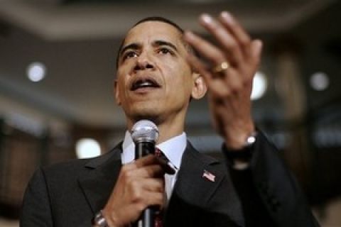 Democratic presidential hopeful, Sen. Barack Obama, D-Ill., speaks at a town hall-style meeting with veterans at Washington Jefferson College in Washington, Pa., Tuesday, April 15, 2008. (AP Photo/Jae C. Hong) 