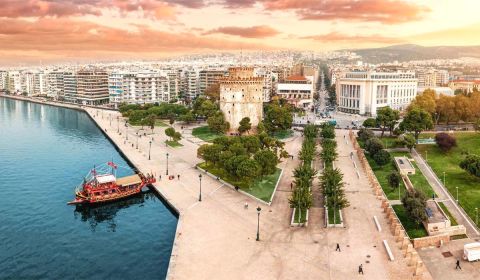 Ο Λευκός Πύργος στη Θεσσαλονίκη, από όπου θα ξεκινήσει ο ΔΕΗ Διεθνής Ποδηλατικός Γύρος Ελλάδας 2024. 