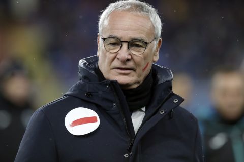 Sampdoria's head coach Claudio Ranieri follows the Serie A soccer match between Sampdoria and Udinese at the Luigi Ferraris Stadium in Genoa, Italy, Sunday, Nov. 24, 2019. (AP Photo/Luca Bruno)