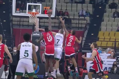 EuroLeague: Με τάπα του Φαλ, Μάρτιν, Βεζένκοβ και Ντέιβις στην κορυφή το Top-10