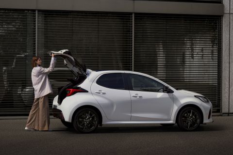 Mazda 2 Hybrid