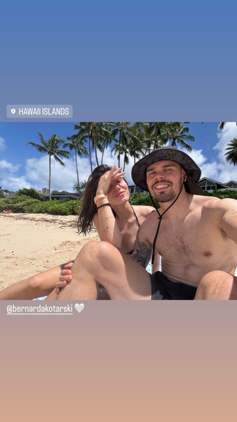 Στη Χαβάη ο Κοτάρσκι μαζί με την σύζυγό του, μετά το πρωτάθλημα
