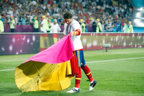 Final de la Eurocopa disputada entre España e Italia en el Estadio Olímpico de Kiev. En la imagen, Sergio Ramos. 

Final match of Euro 2012 played between Spain and Italy at Kiev Olympic stadium. In this picture, Sergio Ramos.