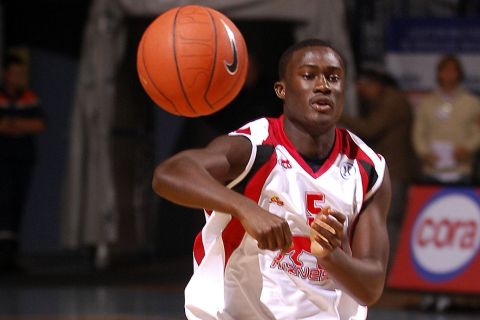 Pape Philippe AMAGOU - Nancy /Valence -Coupe ULEB - 13.11.2007 - BasketBall Basket Ball - hauteur action