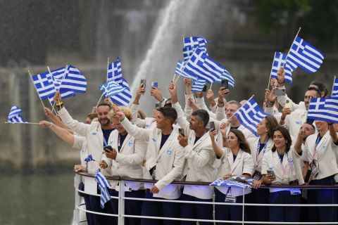 Ολυμπιακοί Αγώνες, Τελετή Έναρξης: Το photo-story από την είσοδο της ελληνικής αποστολής στον Σηκουάνα