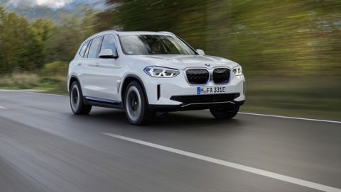 Από 55.940 ευρώ με επιδότηση το ηλεκτρικό BMW iX3