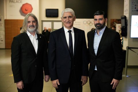 Η λαμπερή βραδιά της παρουσίασης της αυτοβιογραφίας του Παναγιώτη Γιαννάκη από τον Παντελή Βλαχόπουλο στο Ολυμπιακό Μουσείο της Θεσσαλονίκης