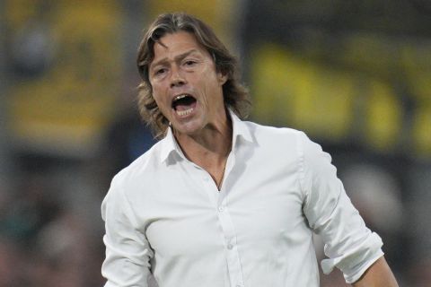 AEK's Matias Almeyda shouts during the Europa League Group B soccer match between Olympique de Marseille and AEK Athens, at the Velodrome Stadium, in Marseille, France, Thursday, Oct.26, 2023. (AP Photo/Daniel Cole)