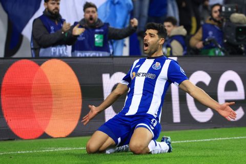 Porto's Mehdi Taremi celebrates after scoring his side's third goal during a Champions League group H soccer match between FC Porto and Shakhtar Donetsk at the Dragao stadium in Porto, Portugal, Wednesday, Dec. 13, 2023. (AP Photo/Luis Vieira)