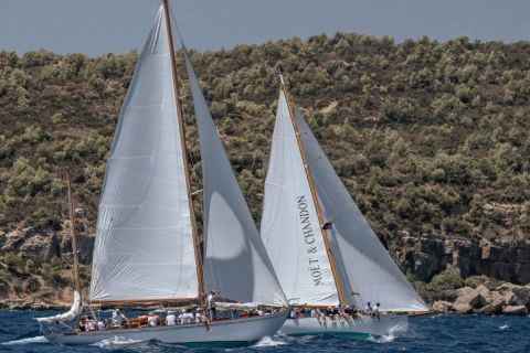 Spetses Classic Yacht Regatta 2024: Ο κορυφαίος Διεθνής Αγώνας Κλασσικών και Παραδοσιακών Σκαφών