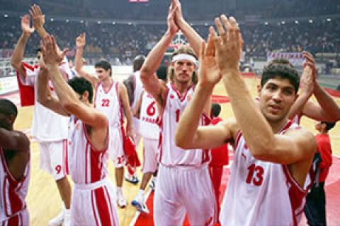 Ολυμπιακός-Τάου: 97-78