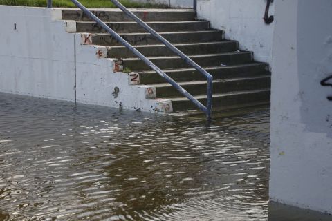 Ολυμπιακός: Σε "λίμνη" μετατράπηκε ο περιβάλλοντας χώρος του ΣΕΦ