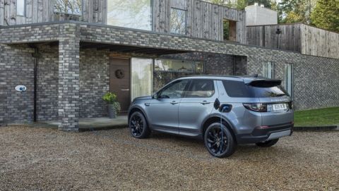 Έρχονται τα plug-in hybrid Evoque και Discovery Sport