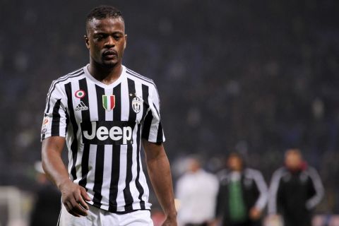 Foto LaPresse - Daniele Badolato
18/10/2015 Milano ( Italia)
Sport Calcio
Inter - Juventus
Campionato di Calcio Serie A TIM 2015 2016 - Stadio "Giuseppe Meazza"
Nella foto: Patrice Evra

Photo LaPresse - Daniele Badolato
18 October 2015 Milan ( Italy)
Sport Soccer
Inter - Juventus
Italian Football Championship League A TIM 2015 2016 - "Giuseppe Meazza" Stadium 
In the pic:  Patrice Evra