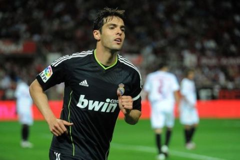 SEVILLE, SPAIN - MAY 07: Kaka of Real Madrid goes to take a corner kick during the La Liga match between Sevilla and Real Madrid at Estadio Ramon Sanchez Pizjuan on May 7, 2011 in Seville, Spain.  (Photo by Denis Doyle/Getty Images)