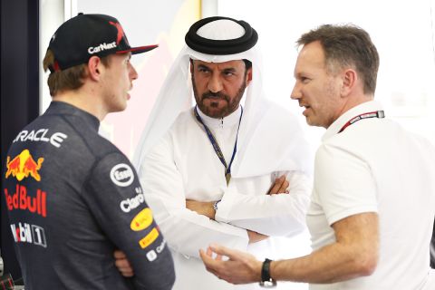 BAHRAIN, BAHRAIN - MARCH 11: Mohammed ben Sulayem, FIA President, (C) talks with Red Bull Racing Team Principal Christian Horner (R) and Max Verstappen of the Netherlands and Oracle Red Bull Racing (L) during Day Two of F1 Testing at Bahrain International Circuit on March 11, 2022 in Bahrain, Bahrain. (Photo by Mark Thompson/Getty Images)