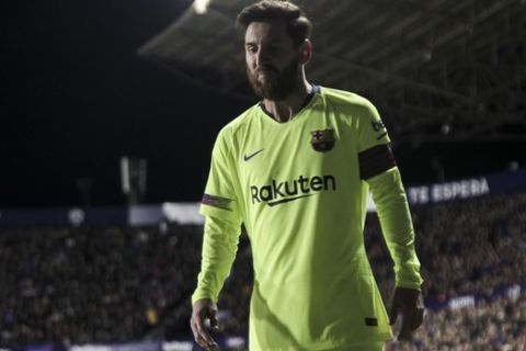 FC Barcelona's forward Lionel Messi during their La Liga soccer match between Levante UD and FC Barcelona at Ciutat de Valencia stadium in Valencia, Spain, Sunday, Dec. 16, 2018.(AP Photo/Jose Miguel Fernandez de Velasco)