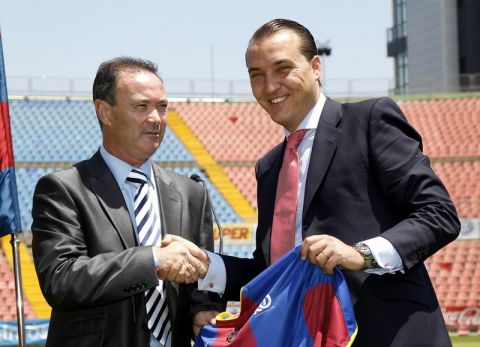 PRESENTACION DE JUAN IGNACIO MARTINEZ COMO NUEVO ENTRENADOR DEL LEVANTE.
JUNTO A QUICO CATALAN