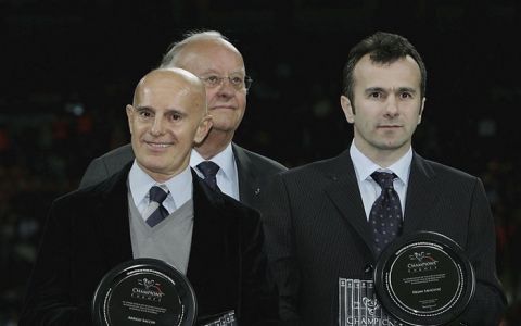 MILAN, ITALY - APRIL 04:  AC Milan trio Giovanni Trapattoni, Arrigo Sacchi and Dejan Savicevic receive UEFA awards in recognition of the contribution they made to the success of the competition, before the quarter-final decider against Olympique Lyonnais during the UEFA Champions League Quarter Final Second Leg match between AC Milan and Lyon at the San Siro Stadium on April 4, 2006 in Milan, Italy.  (Photo by Paul Gilham/Getty Images)