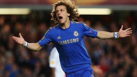 LONDON, ENGLAND - MAY 02:  David Luiz of Chelsea celebrates as he scores their third goal during the UEFA Europa League semi-final second leg match between Chelsea and FC Basel 1893 at Stamford Bridge on May 2, 2013 in London, England.  (Photo by Scott Heavey/Getty Images)